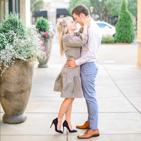 Aritzia Wilfred Dress - Picture 2 of 10